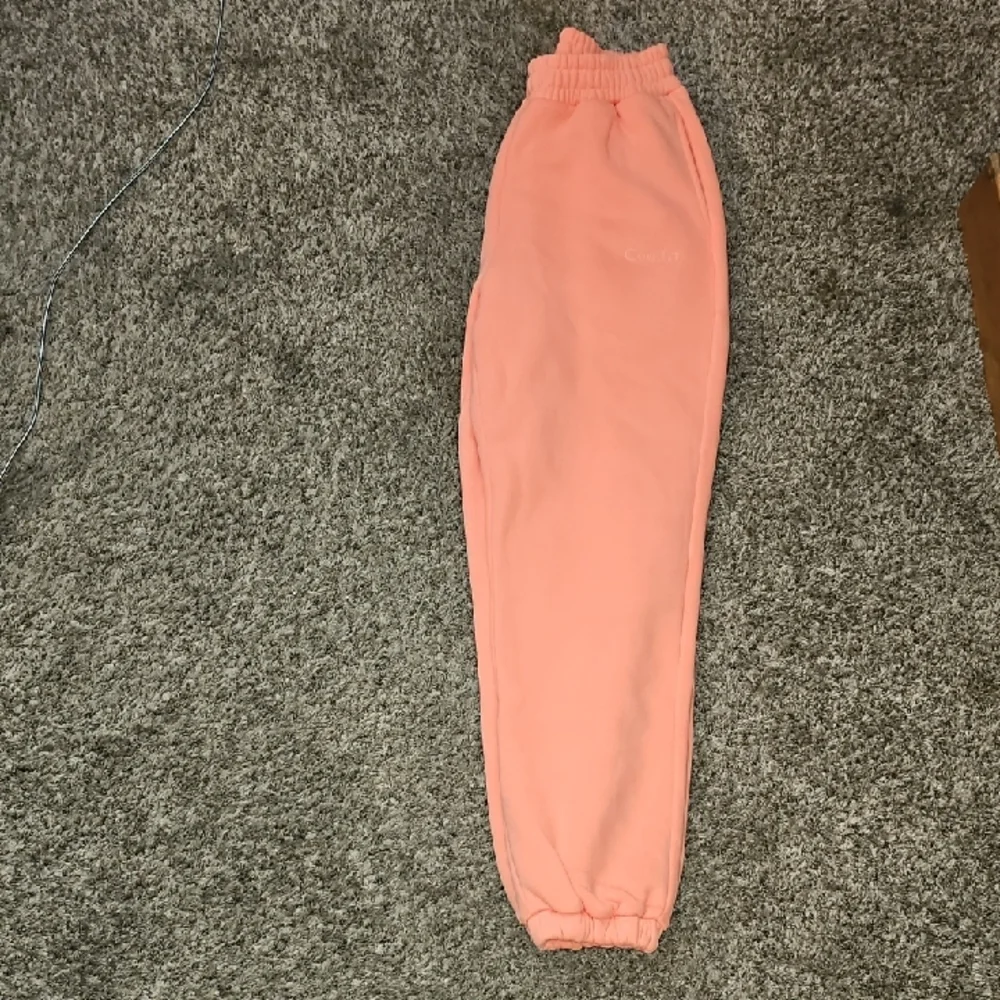 COMFRT Coral Jogger Bottoms Sz Small. Nwts!!! Signature Sweatpants!!